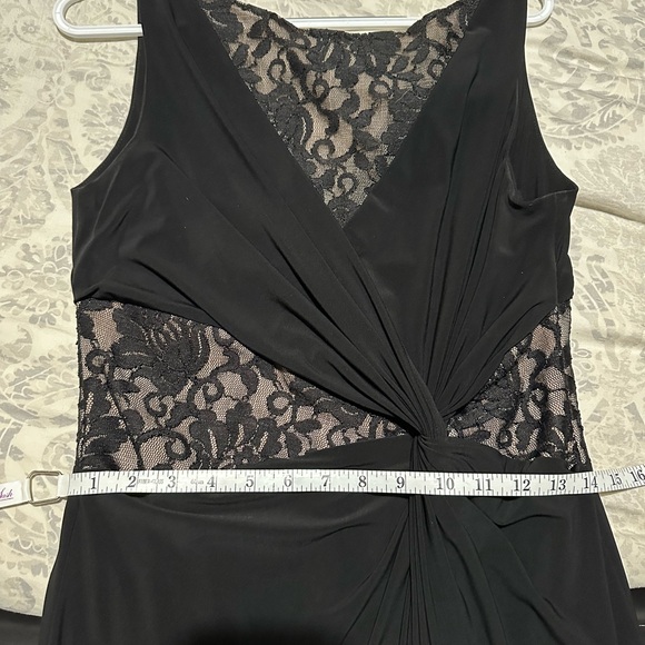 LAUREN RALPH LAUREN ~Black Full Length Gown ~Twist Detail & Peek-a-Boo Lace ~ 10 - Picture 14 of 16